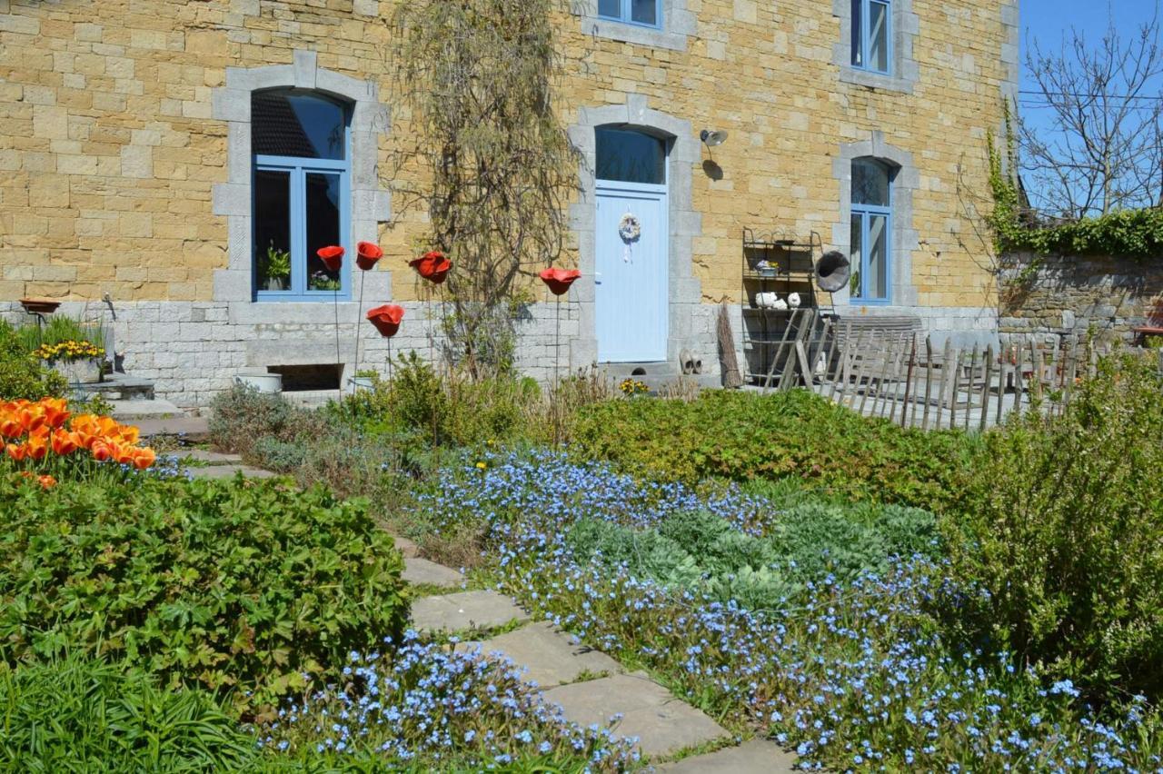 Aux 4 Saules De 4 Wilgen Bed and Breakfast Modave Exteriör bild