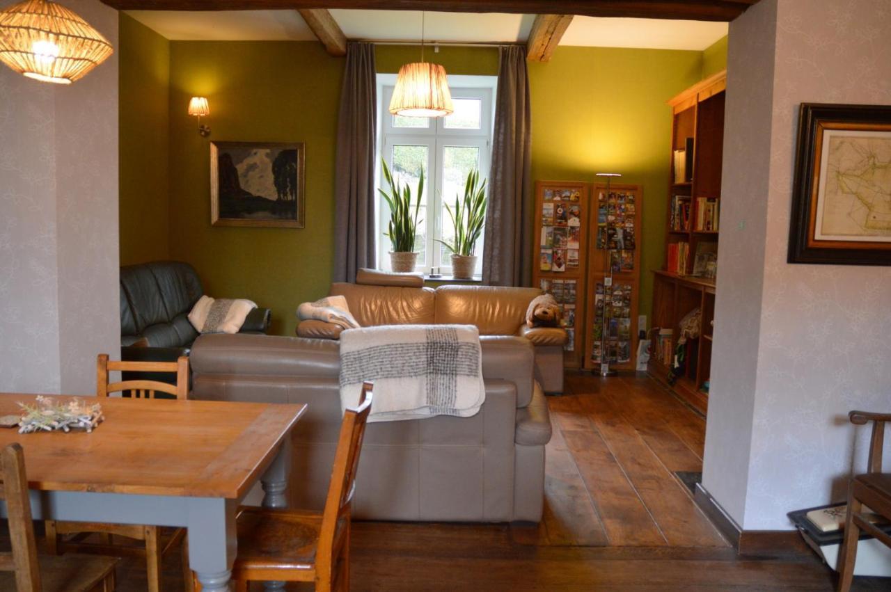 Aux 4 Saules De 4 Wilgen Bed and Breakfast Modave Exteriör bild