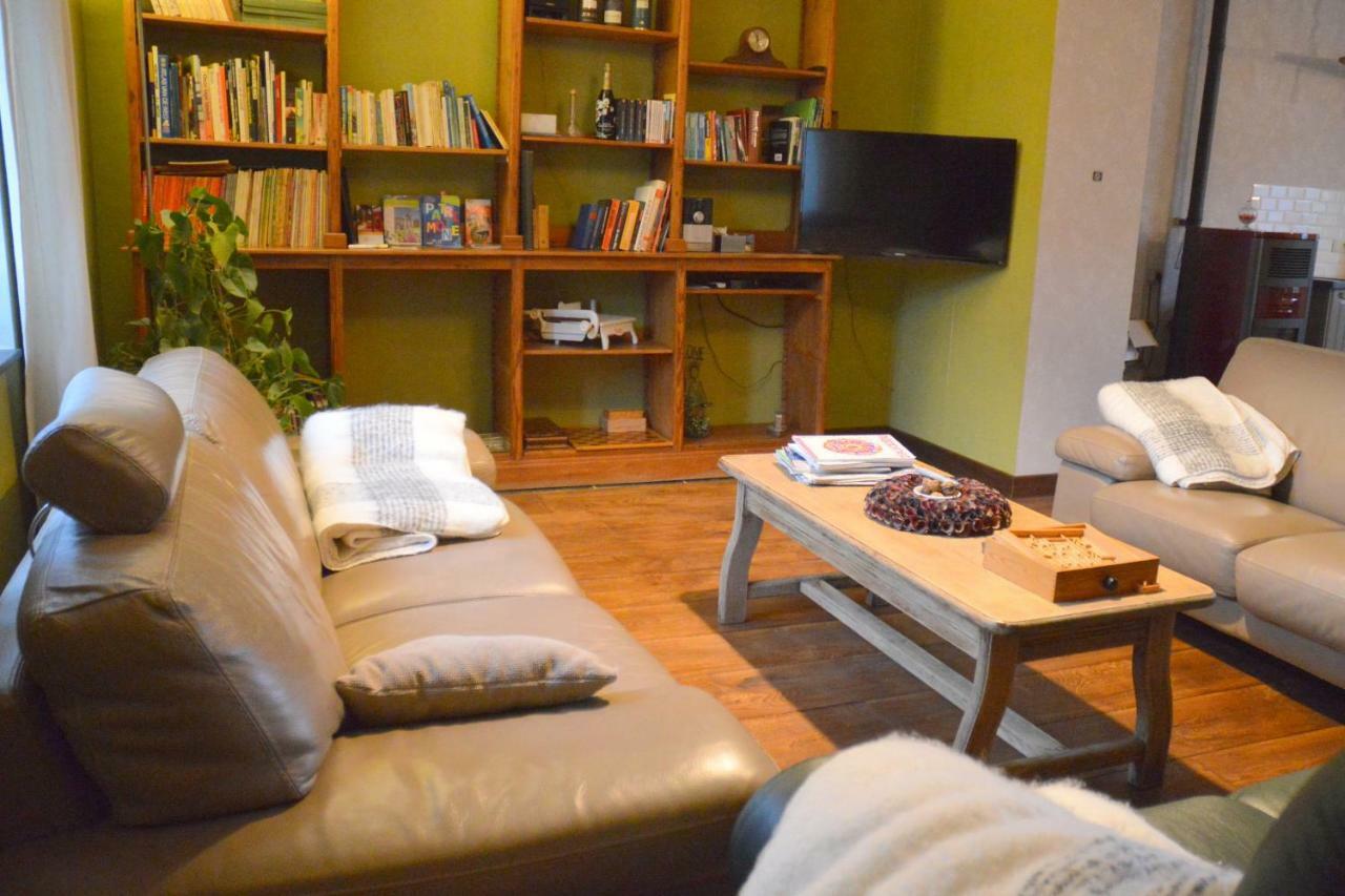 Aux 4 Saules De 4 Wilgen Bed and Breakfast Modave Exteriör bild