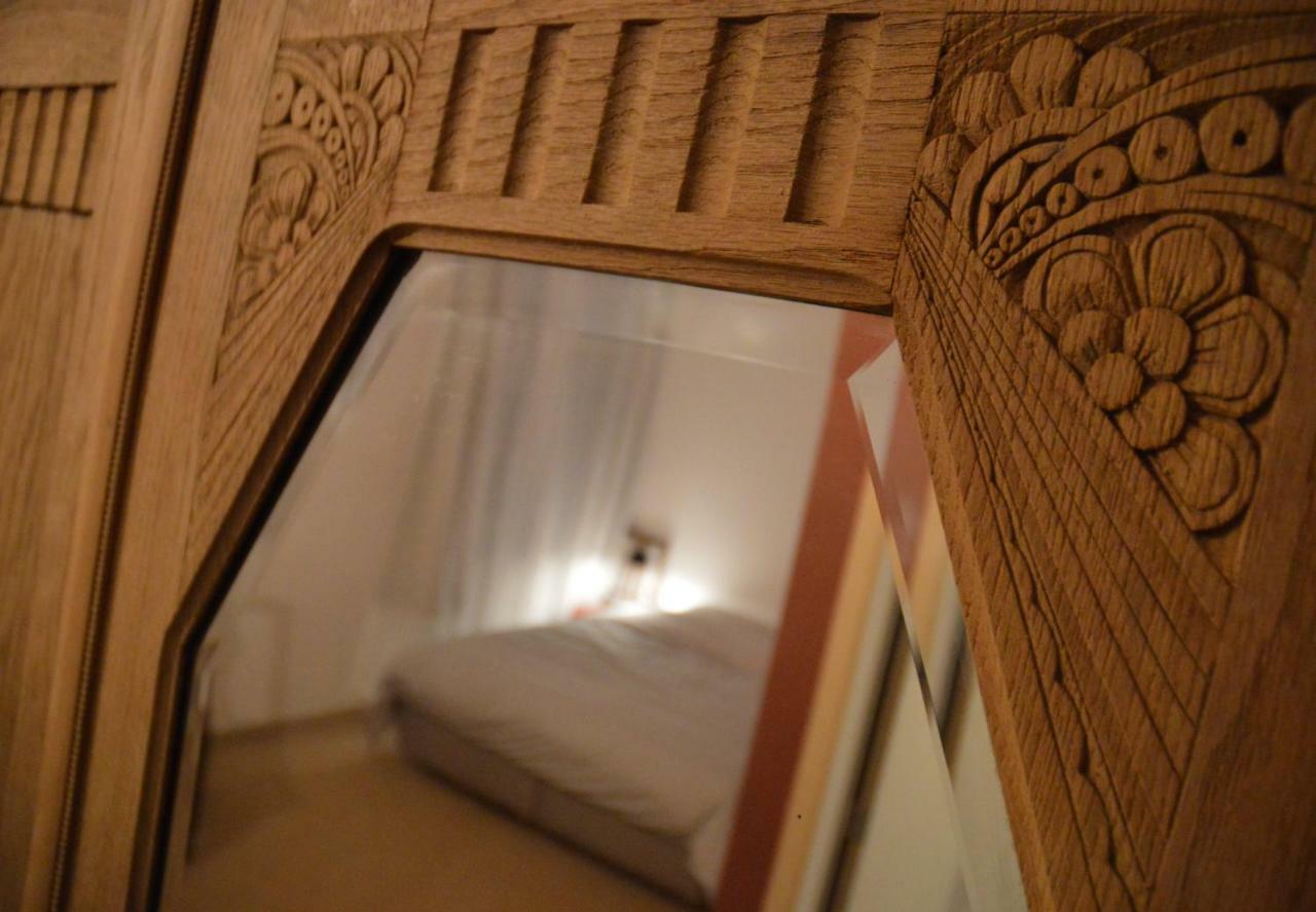 Aux 4 Saules De 4 Wilgen Bed and Breakfast Modave Exteriör bild
