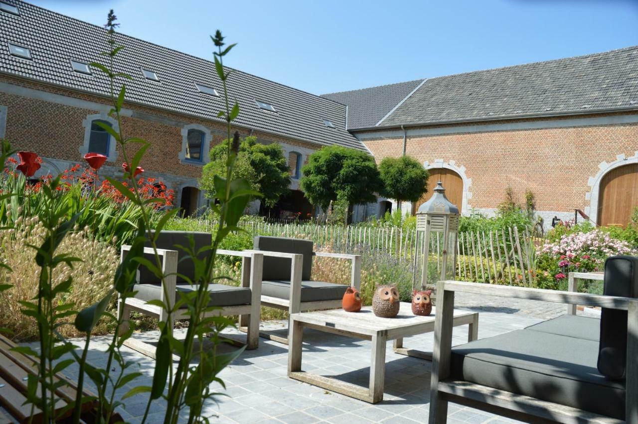 Aux 4 Saules De 4 Wilgen Bed and Breakfast Modave Exteriör bild